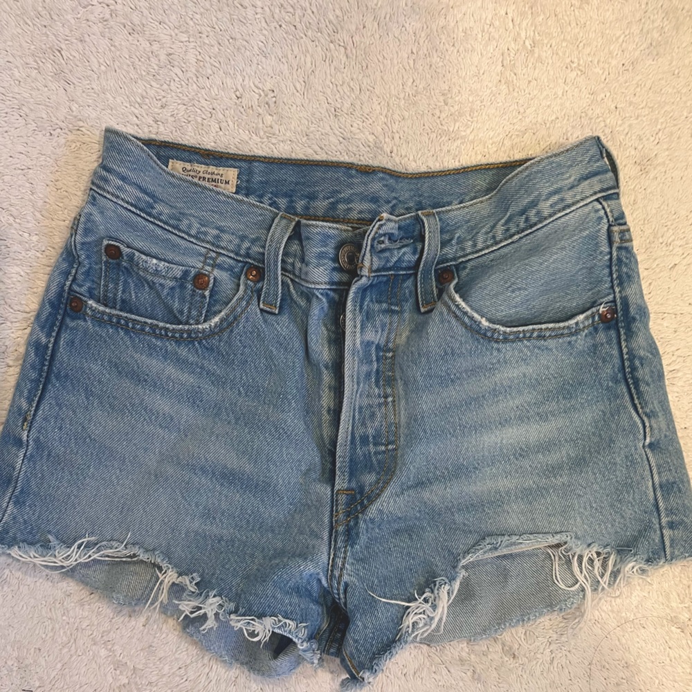Levi’s 501 High Rise shorts